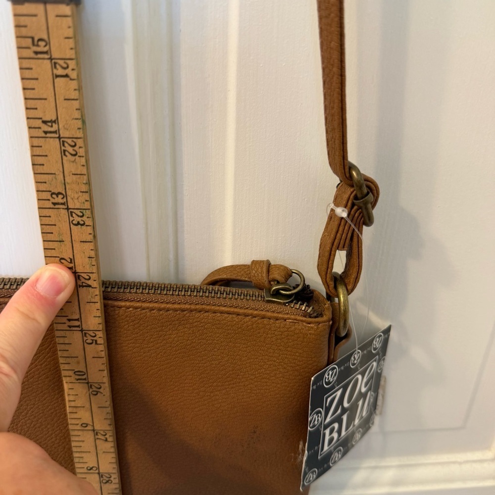 Tan Leather Crossbody Bag with Structured Design - Picture 10 of 14
